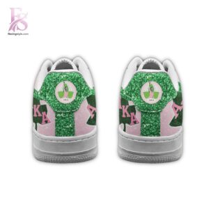 A relaxed style option, the Alpha Kappa Alpha Est Nike Air Force fits many outfits.