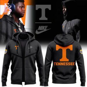 Easy to wear, the Tennessee Volunteers Black Zip Hoodie 1 fits everyday outfits.