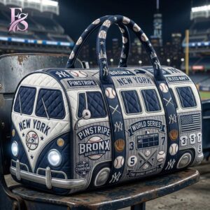 Detailed product image of New York Yankees Quilted Duffle Bag 4 with eye-catching style and smooth finish.