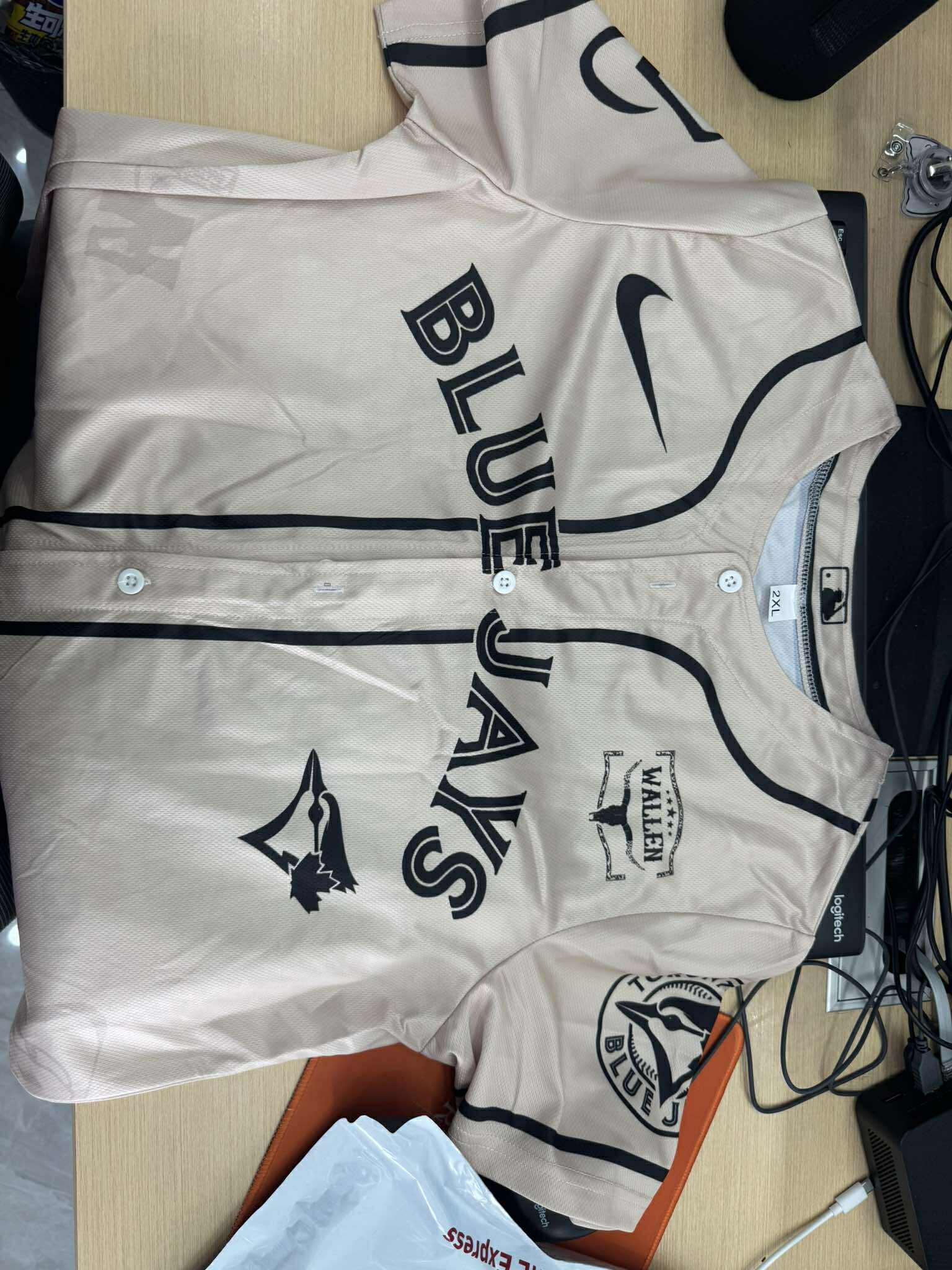 Modern fashion clothing displayed in jersey, designed for comfort, versatility, and effortless everyday style.