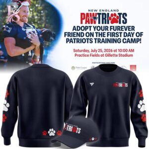 Close-up image of New England Pawtriots Navy T Shirt 2026 6 showcasing its distinctive craftsmanship.